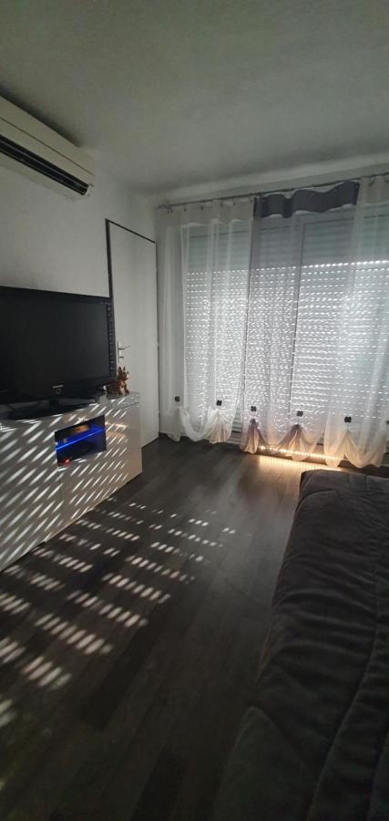 Nouveau Bien Lumineux Tout Confort En Centre Ville Сет Екстериор снимка